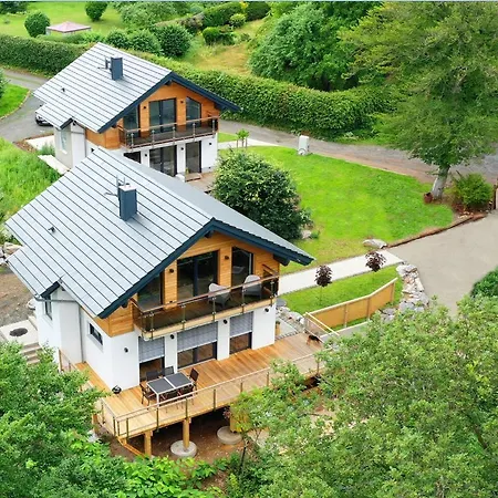 The Red One Edersee * Bringhausen