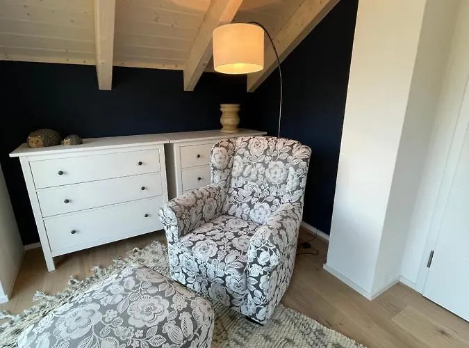 Ferienhaus The Red One Edersee Bringhausen